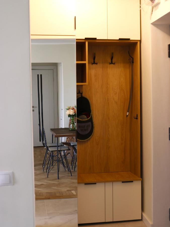 Mina City Center Apartment Amzei บูคาเรสต์ ภายนอก รูปภาพ