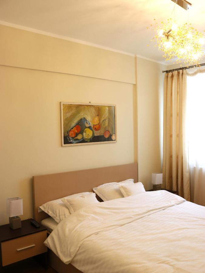 Mina City Center Apartment Amzei บูคาเรสต์ ภายนอก รูปภาพ