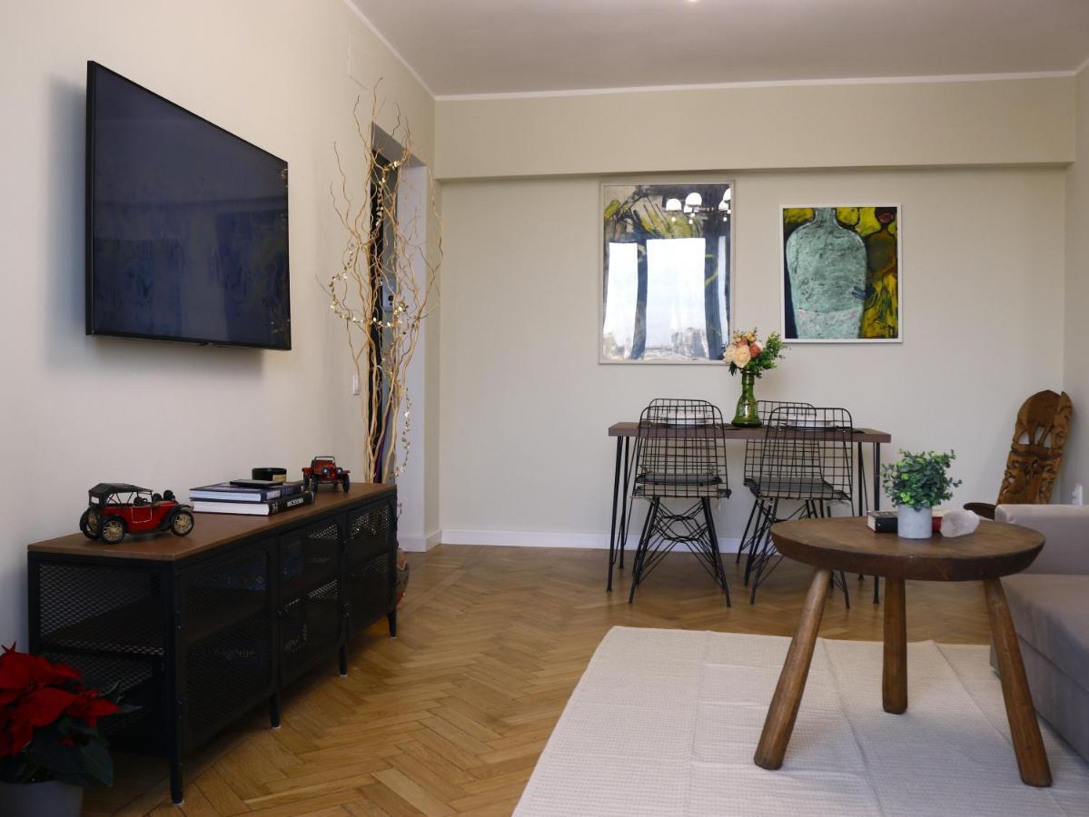 Mina City Center Apartment Amzei บูคาเรสต์ ภายนอก รูปภาพ