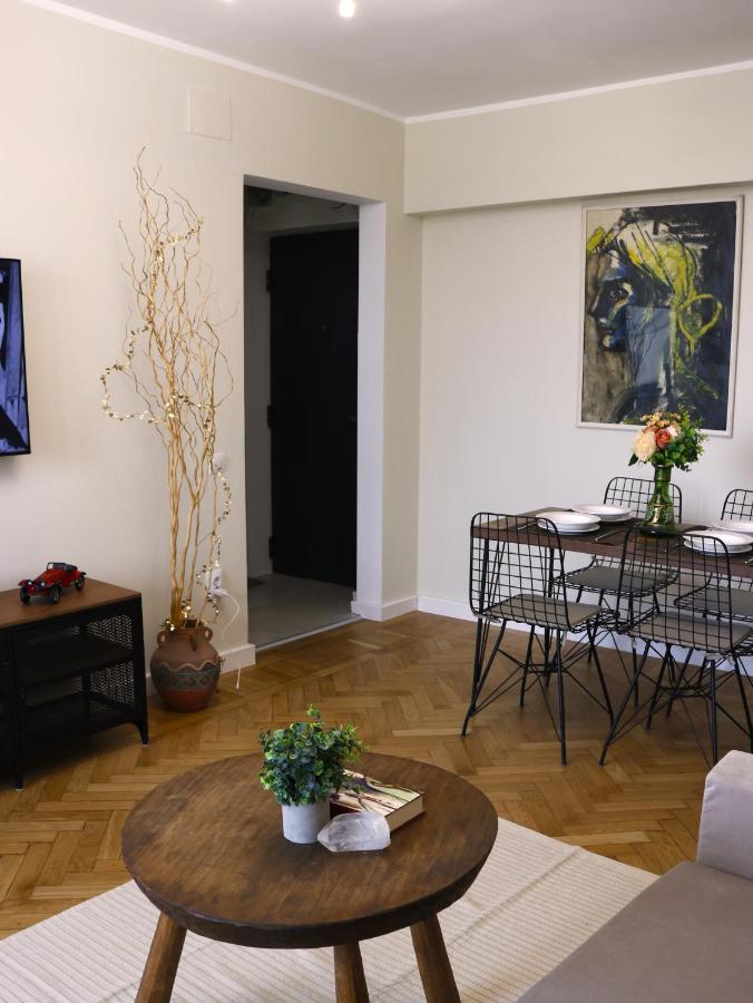 Mina City Center Apartment Amzei บูคาเรสต์ ภายนอก รูปภาพ